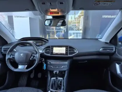 Photo 21 Peugeot 308 II PureTech 110 S&S STYLE