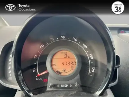 Photo 13 Toyota Aygo  1.0 VVT-i 72ch x-play 5P MY19