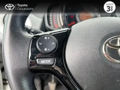 Photo 5 Toyota Aygo  1.0 VVT-i 72ch x-play 5P MY19