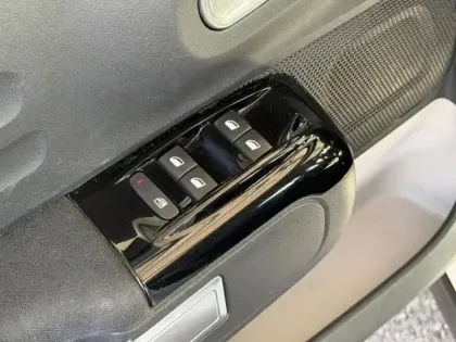 Photo 7 Citroën C3  1.5 BlueHDi 100ch S&S Shine Business E6.d