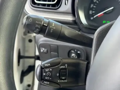 Photo 11 Citroën C3  1.5 BlueHDi 100ch S&S Shine Business E6.d