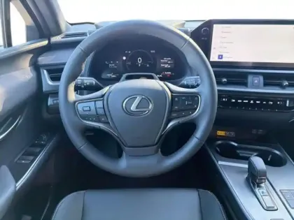 Photo 11 Lexus UX  300h F SPORT Design MY26