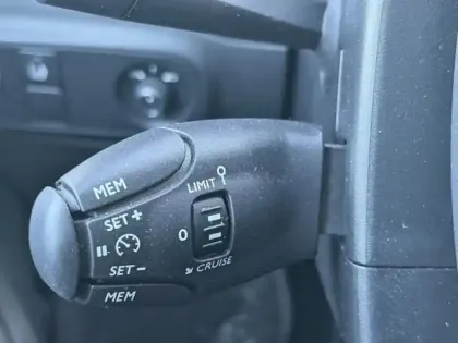 Photo 14 Citroën C3  BlueHDi 100ch Feel S&S E6.d-TEMP BVM5