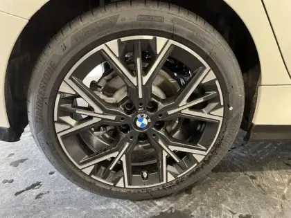 Photo 6 BMW Serie 1 Série 1 116A 122ch M Sport Design DKG7