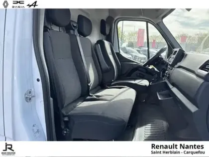 Photo 7 Renault Master  Fg F3500 L3H3 2.3 Blue dCi 135ch Confort Euro6