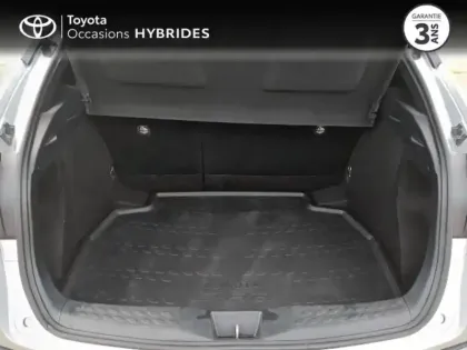 Photo 9 Toyota C-HR  122h Distinctive 2WD E-CVT RC18
