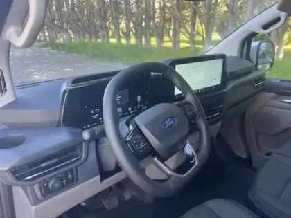 Photo 13 Ford Custom Gén. II Ph1 Limited 1