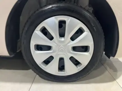Photo 5 Citroën C1  VTi 72 S&S Feel 5p E6.d