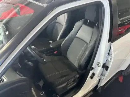 Photo 12 Toyota Yaris Gén. I Ph1 NG Première 5