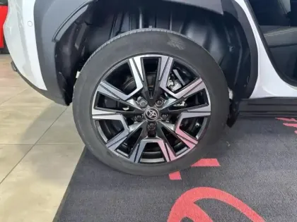 Photo 9 Toyota Yaris Gén. I Ph1 NG Première 5