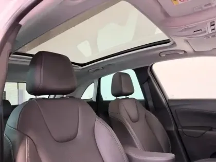 Photo 10 Opel Crossland X  1.5 D 120 Ultimate BVA / Gps / Caméra / Toit pano