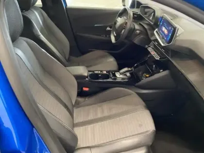 Photo 13 Peugeot 208  e- 136ch Allure Business