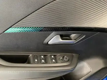 Photo 14 Peugeot 208  e- 136ch Allure Business