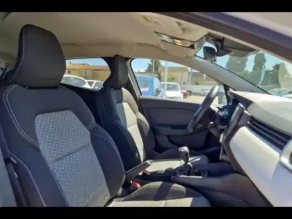 Photo 9 Renault Clio Gén. V (BJA) Ph1 NG Evolution 5