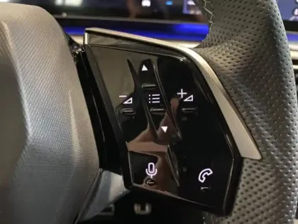 Photo 10 Peugeot 3008  1.2 Hybrid 145ch GT e-DCS6