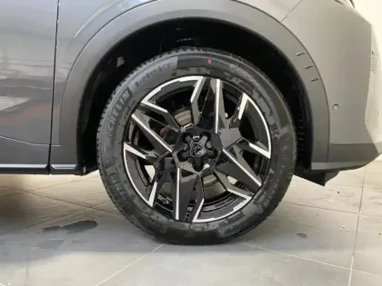 Photo 6 Peugeot 3008  1.2 Hybrid 145ch GT e-DCS6