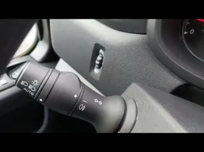 Photo 8 Renault Master  Fg F3300 L1H2 2.3 Blue dCi 135ch Confort Euro6E