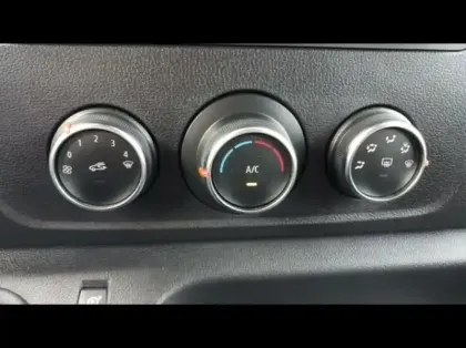 Photo 6 Renault Master  Fg F3300 L1H2 2.3 Blue dCi 135ch Confort Euro6E