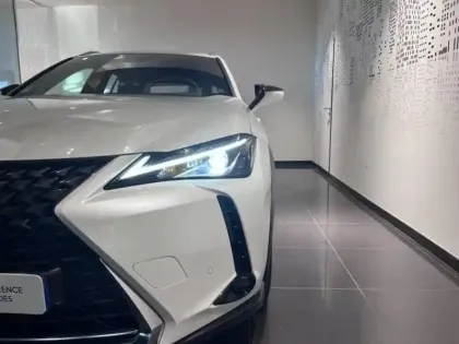 Photo 6 Lexus UX Gén. I Ph1 Executive 5