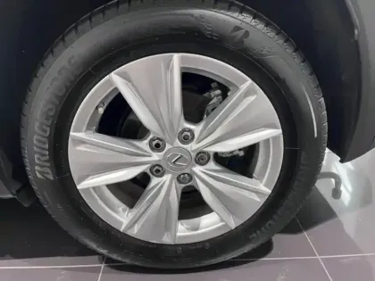 Photo 14 Lexus UX Gén. I Ph1 Executive 5