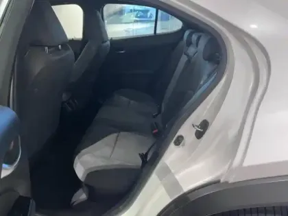 Photo 8 Lexus UX Gén. I Ph1 Executive 5