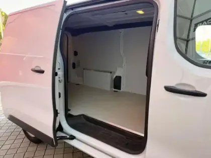 Photo 8 Peugeot Expert Gén. III Ph2 Pack Premium Connect 4