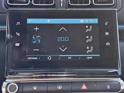 Photo 11 Citroën C3 Gén. III Ph2 Shine 5