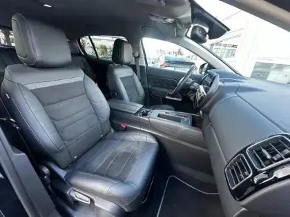 Photo 10 Citroën C5 aircross  Hybrid 225ch Shine Pack e-EAT8