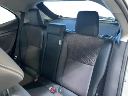 Photo 12 Toyota Yaris  Cross 116h Collection MY21