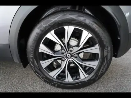 Photo 8 Renault Captur  1.6 E-Tech hybride 145ch Evolution