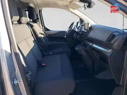 Photo 19 Opel Vivaro Gén. III Ph2 Sportive 4