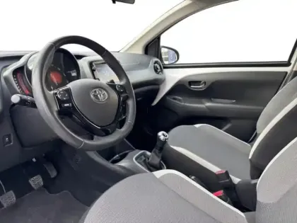 Photo 9 Toyota Aygo  1.0 VVT-i 72ch x-play 5p MY21