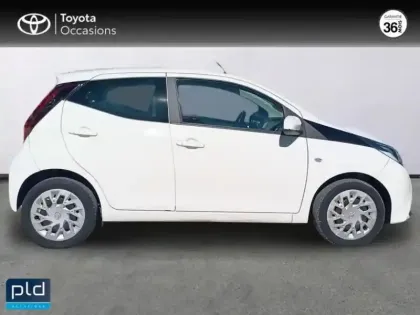 Photo 18 Toyota Aygo Gén. II Ph2 NG x-play 5