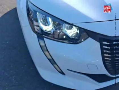 Photo 12 Peugeot 208  1.2 PureTech 100ch S&S Style