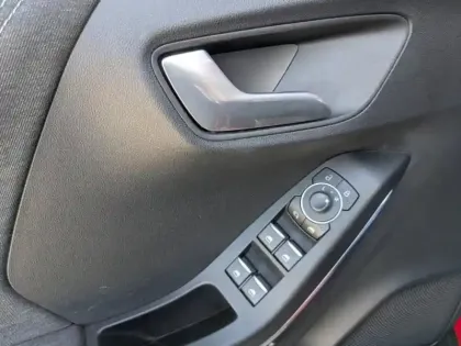 Photo 8 Ford Puma  1.0 EcoBoost 125ch S&S mHEV Titanium Powershift