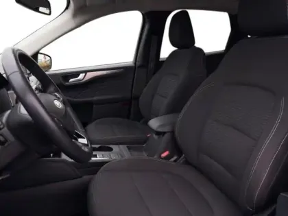 Photo 6 Ford Kuga Gén. III Ph1 Titanium 5