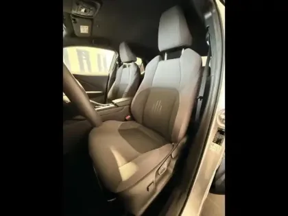 Photo 14 Toyota C-HR Gén. II Ph1 Design 5