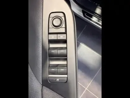 Photo 13 Toyota C-HR Gén. II Ph1 Design 5