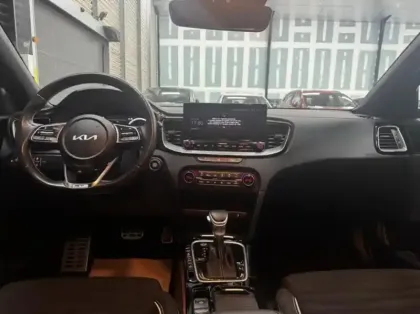 Photo 8 Kia Ceed  1.5 T-GDI 160ch GT Line DCT7