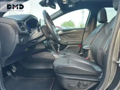 Photo 8 Ford Focus Gén. IV Ph1 ST-Line X 5