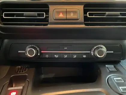 Photo 12 Peugeot Partner  M charge utile majorée Electrique 136ch  (PRIME CEE B2B 5110? DEDUIT)