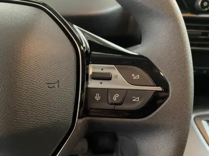 Photo 10 Peugeot Partner  M charge utile majorée Electrique 136ch  (PRIME CEE B2B 5110? DEDUIT)