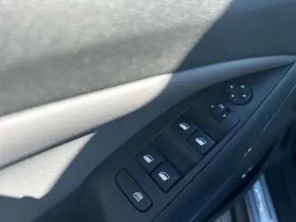 Photo 11 Opel Crossland  1.2 Turbo 110ch Elegance