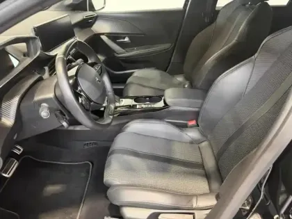 Photo 6 Peugeot 208  e- 136ch GT