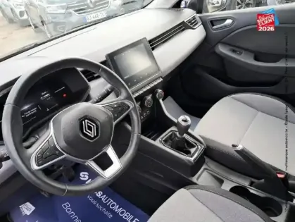 Photo 14 Renault Clio Gén. V (BJA) Ph1 NG Evolution 5