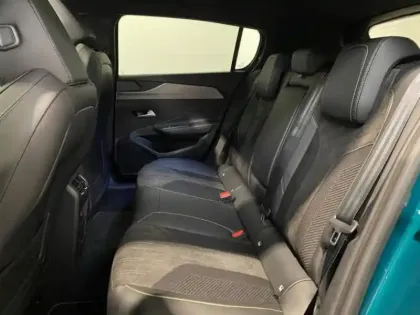 Photo 14 Peugeot 308  e- 156ch batterie 55 kWh GT Exclusive (PRIME CEE 3600? DEDUIT)