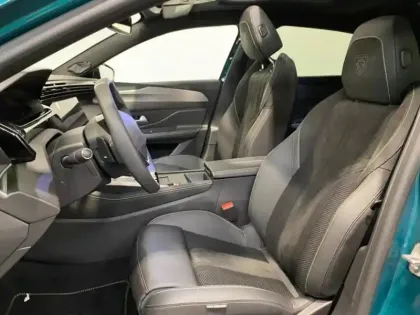 Photo 13 Peugeot 308  e- 156ch batterie 55 kWh GT Exclusive (PRIME CEE 3600? DEDUIT)