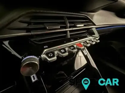 Photo 14 Peugeot 208  1.2 Hybrid 136ch GT e-DCS6