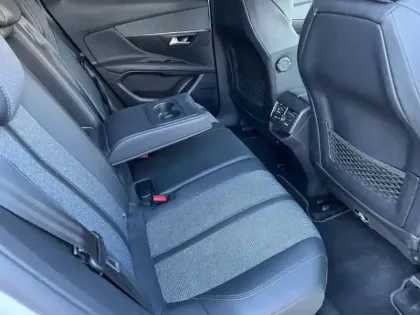 Photo 8 Peugeot 3008 Gén. II Ph1 Allure 5