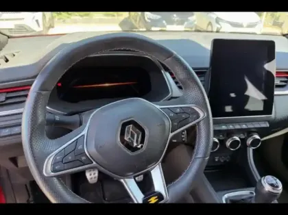Photo 8 Renault Captur  1.3 TCe mild hybrid 140ch RS Line